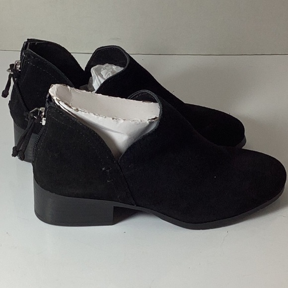 Womens Kenneth Cole® Reaction™ Side Skip Ankle Boots - Picture 7 of 12